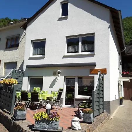 Am Bach Holiday home Oberdiebach